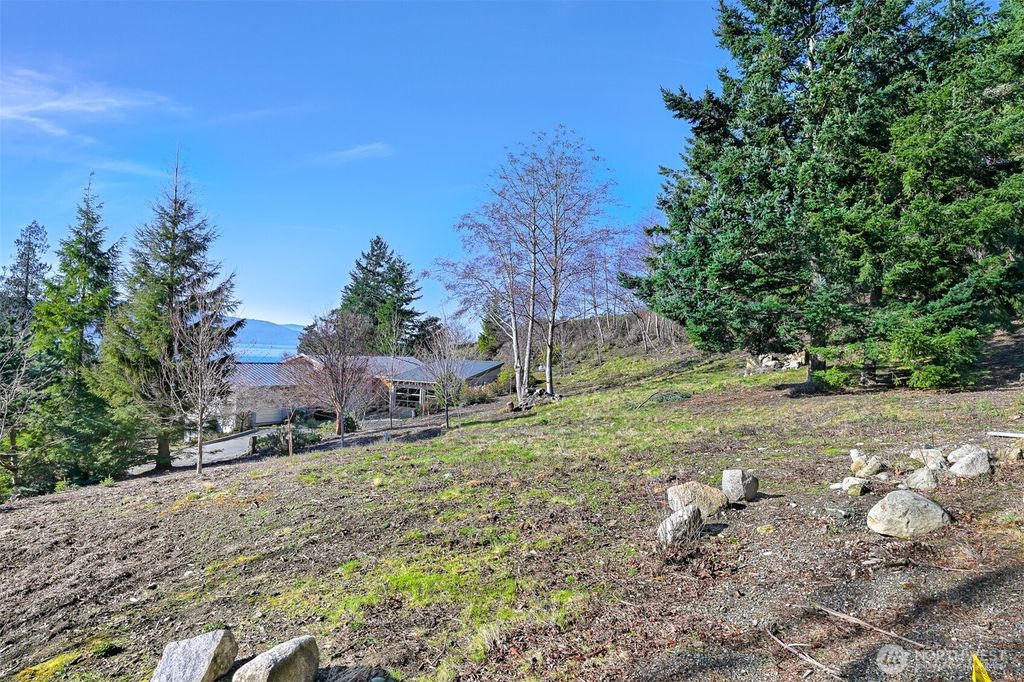 Photo of 405 Arbutus Place, Bellingham, WA 98225 (MLS # 2499782)