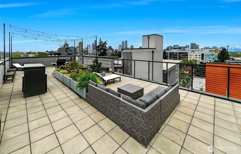 Photo of 121 12th Avenue E #409, Seattle, WA 98102 (MLS # 2556522)
