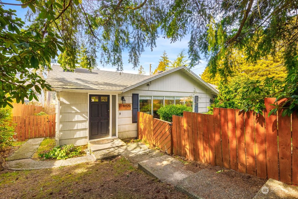Photo of 19125 Stone Avenue N, Shoreline, WA 98133 (MLS # 2046939)
