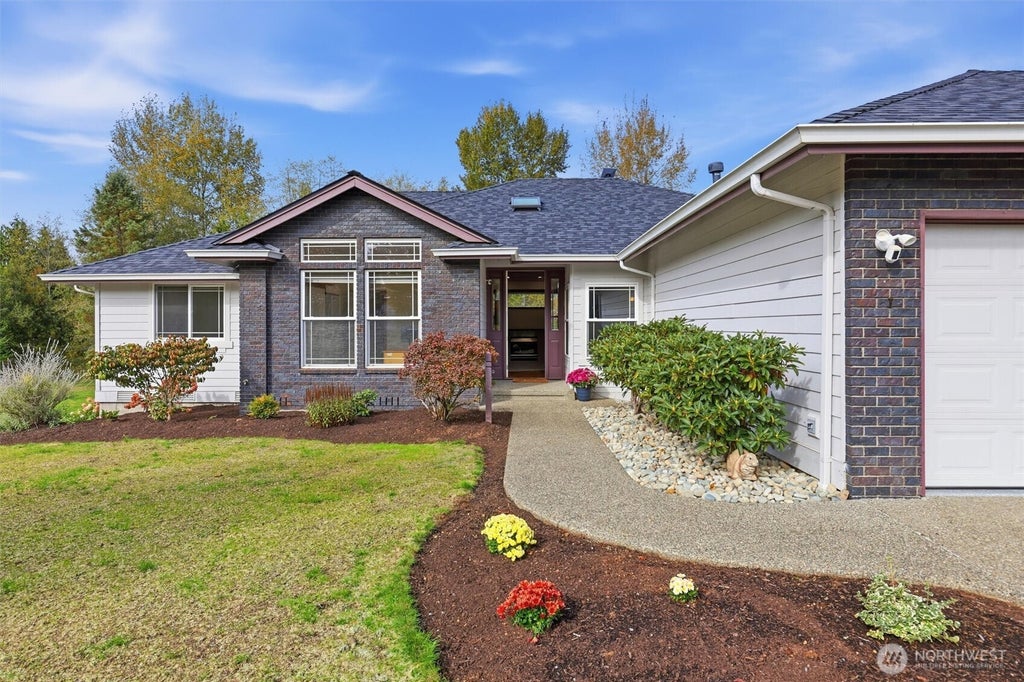 Photo of 118 140th Avenue SE, Lake Stevens, WA 98258 (MLS # 2594105)