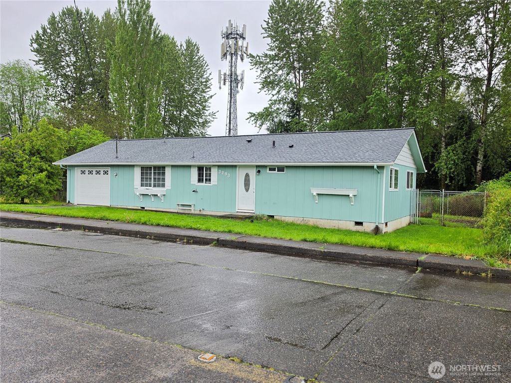 Photo of 3293 Olive Way, Longview, WA 98632 (MLS # 2514693)