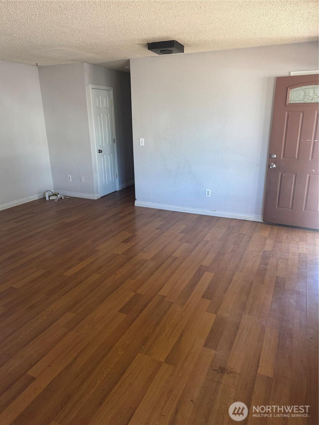 Photo of 412 S Washington ST, Goldendale, WA 98620 (MLS # 2567939)