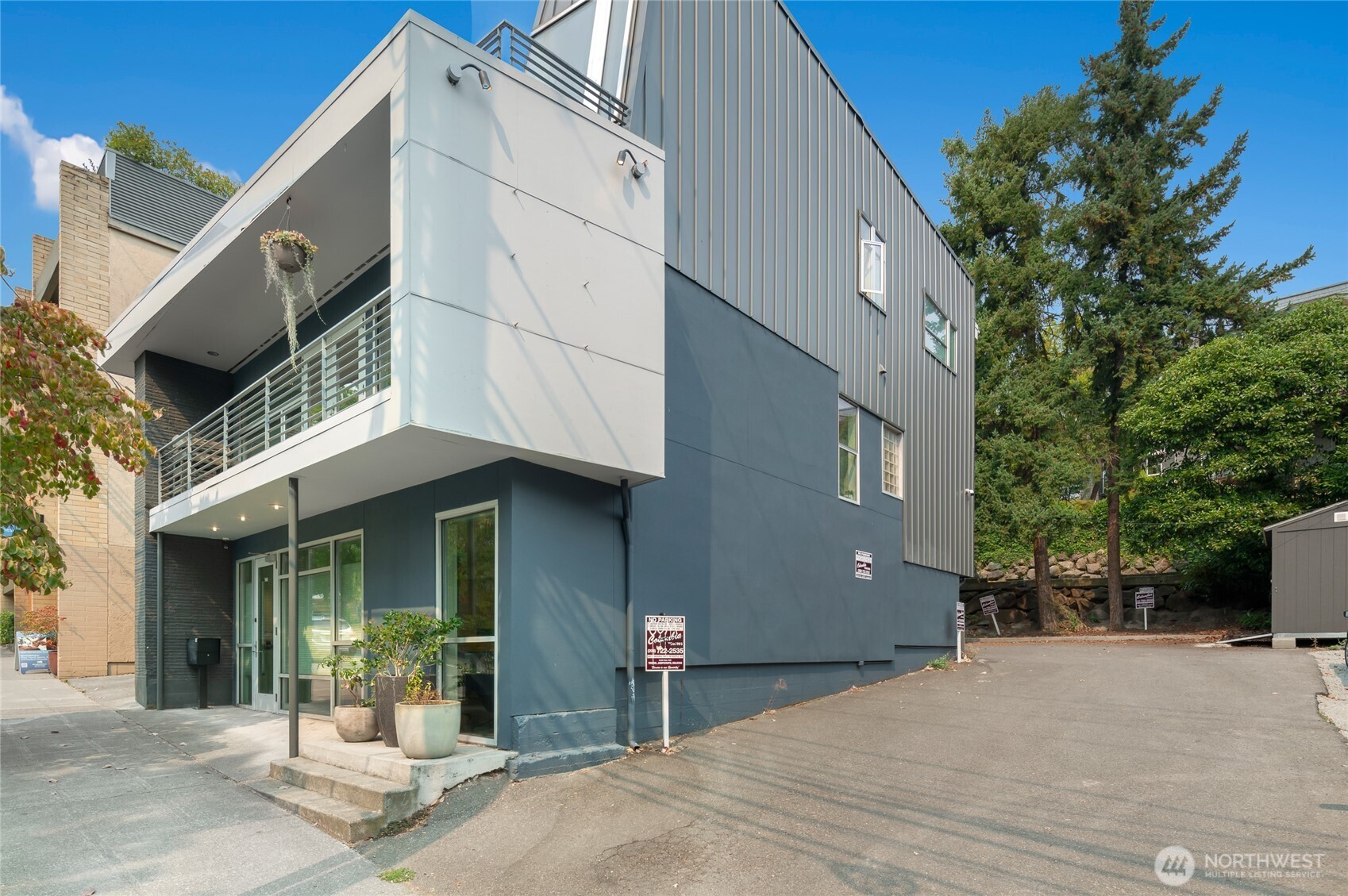 166 Roy Street