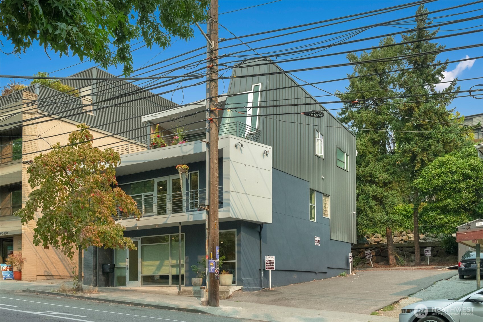 166 Roy Street