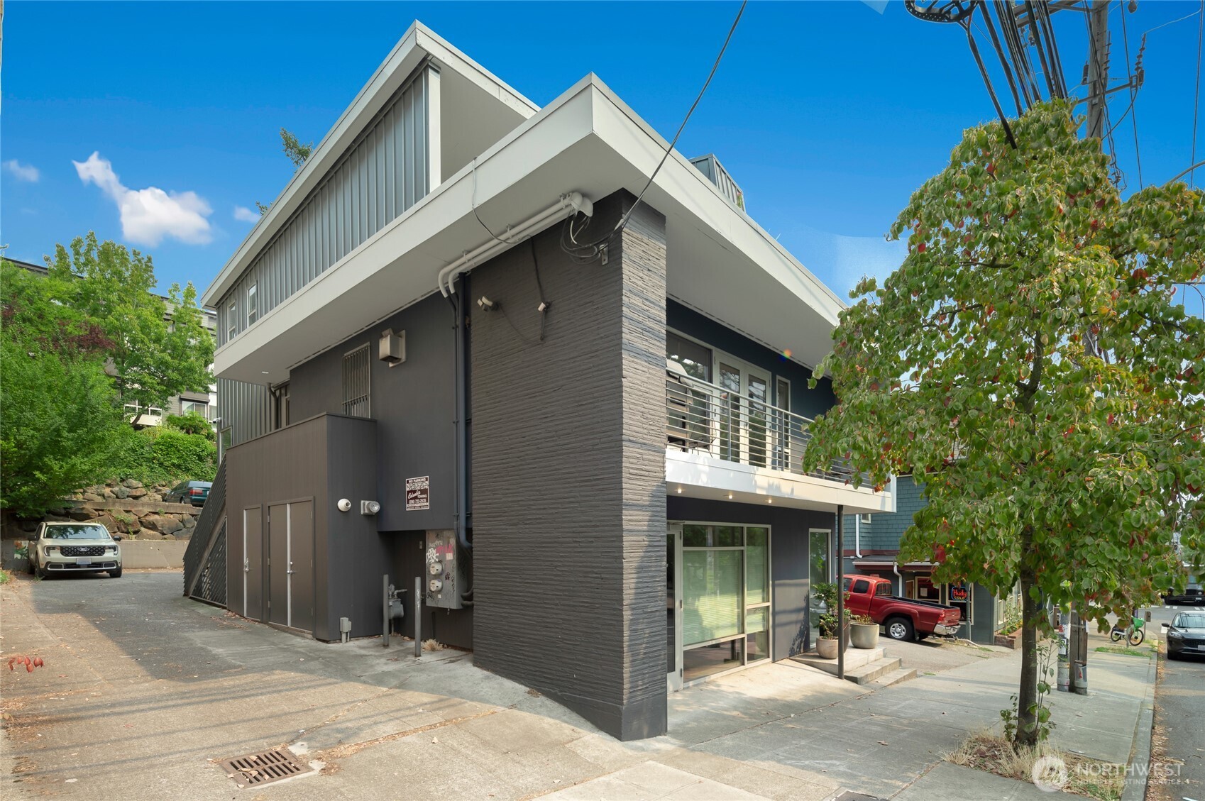 166 Roy Street