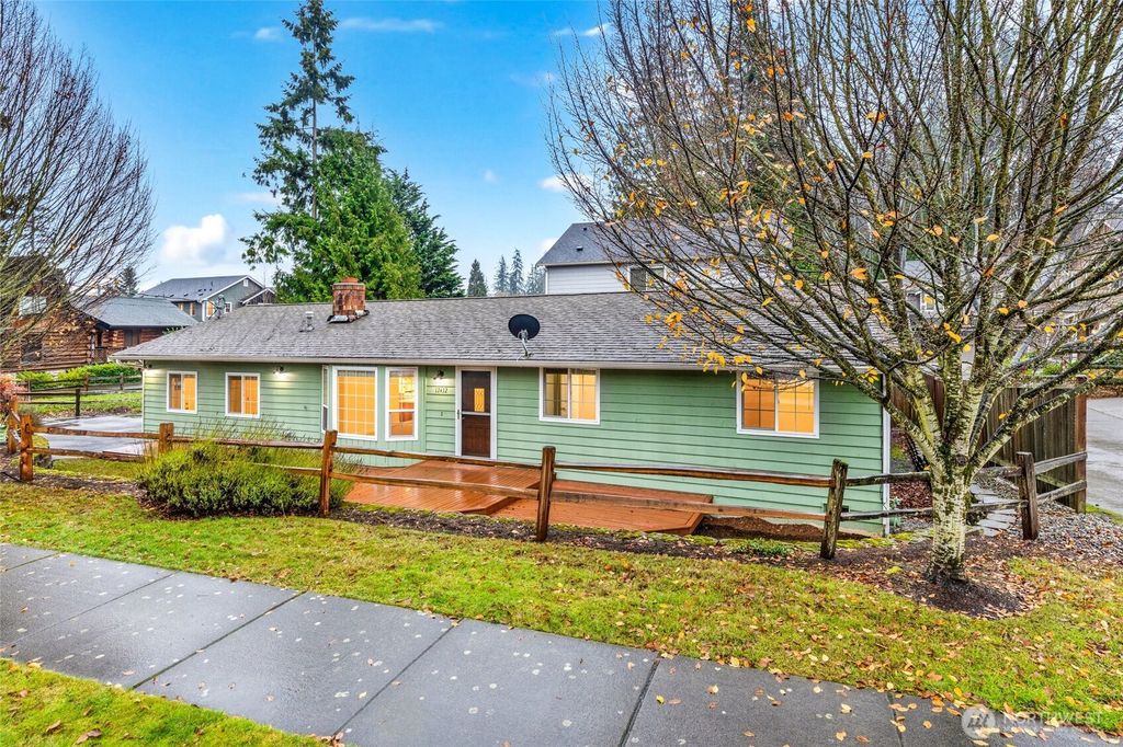 Photo of 12432 27th Place W #2, Everett, WA 98204 (MLS # 2487064)