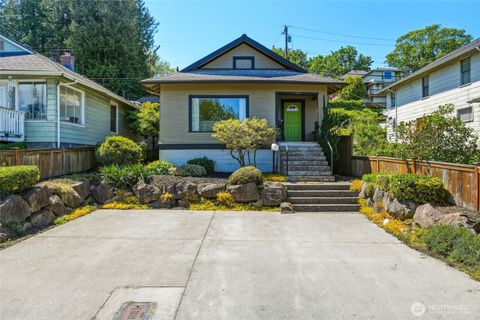 Photo of 3310 Rucker Avenue, Everett, WA 98201 (MLS # 2531670)