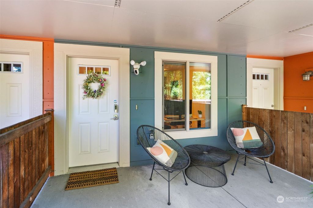 Photo of 2340 44th Avenue SW #B, Seattle, WA 98116 (MLS # 2255275)