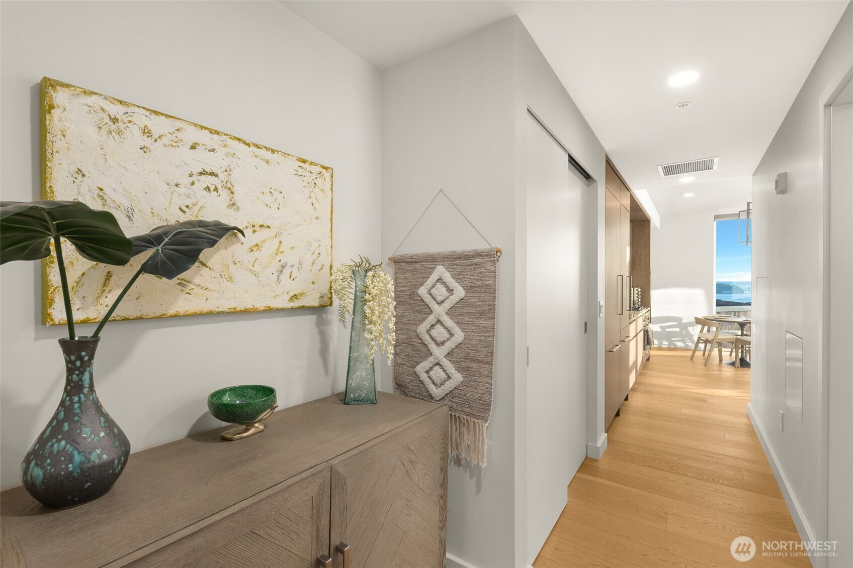 121 Stewart Street 1507