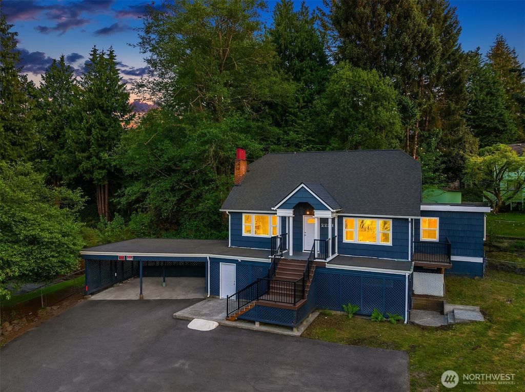 Photo of 2223 NE 125th Street, Seattle, WA 98125 (MLS # 2406779)