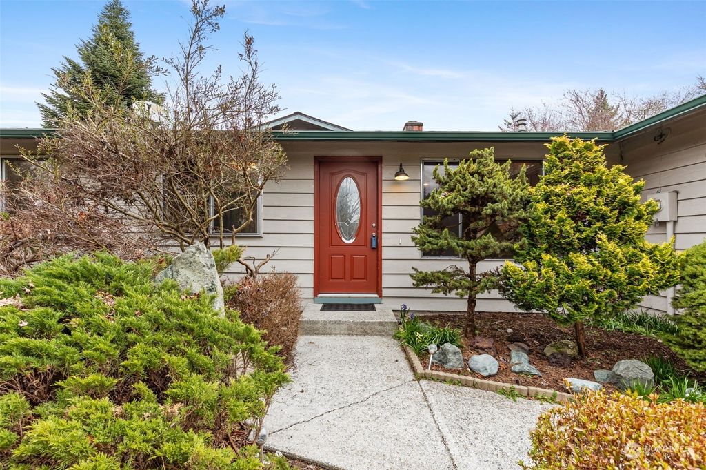 Photo of 5417 133rd Street SE, Everett, WA 98208 (MLS # 2209668)