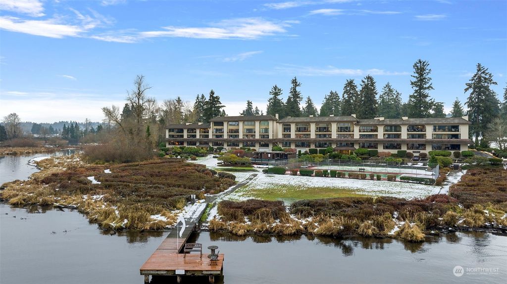Photo of 16925 Inglewood Road NE #B305, Kenmore, WA 98028 (MLS # 2021057)