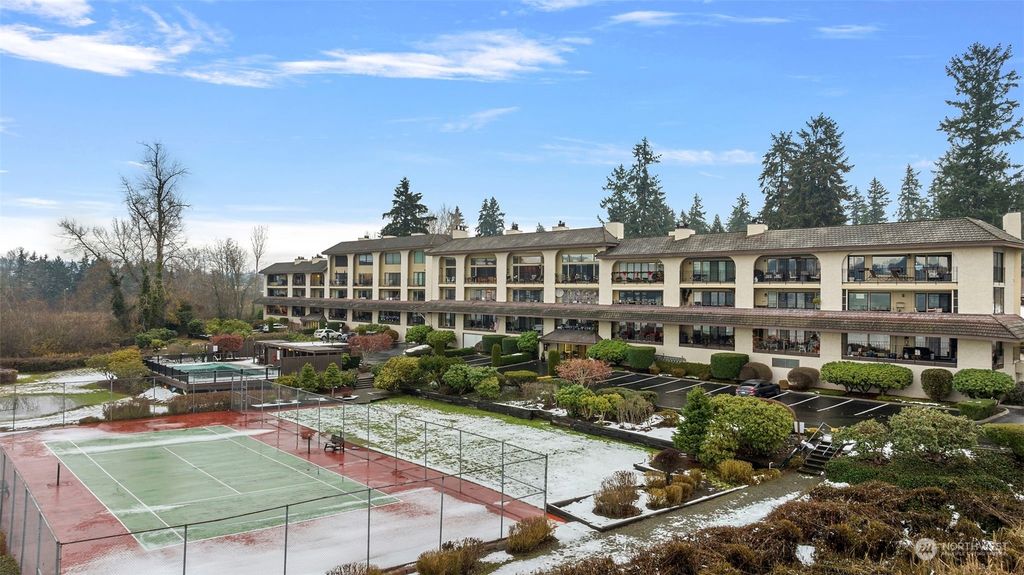 Photo of 16925 Inglewood Road NE #B305, Kenmore, WA 98028 (MLS # 2021057)