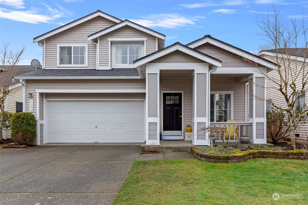 Photo of 24259 SE 9th Street, Sammamish, WA 98075 (MLS # 2044668)