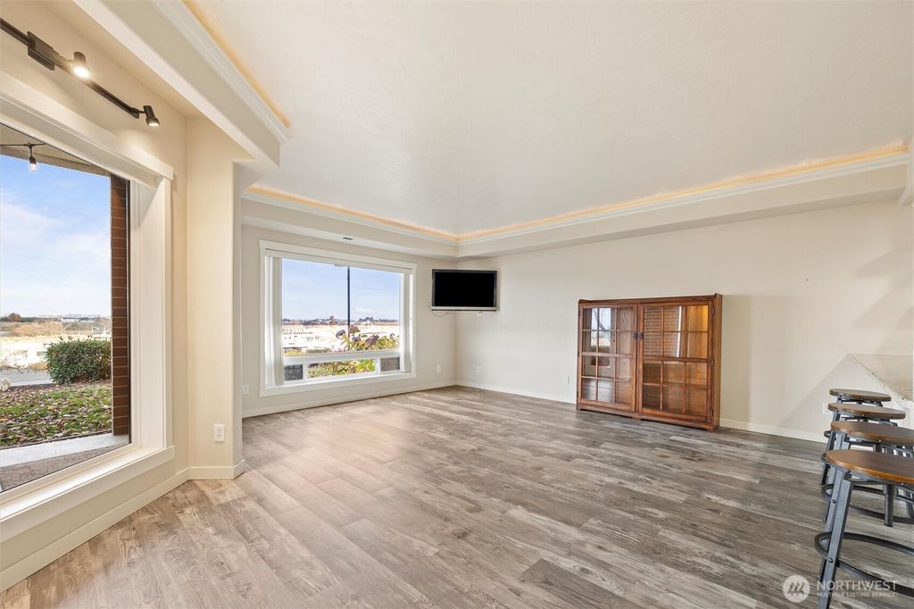 Photo of 300 Columbia Point Drive #D101, Richland, WA 99352 (MLS # 2486038)