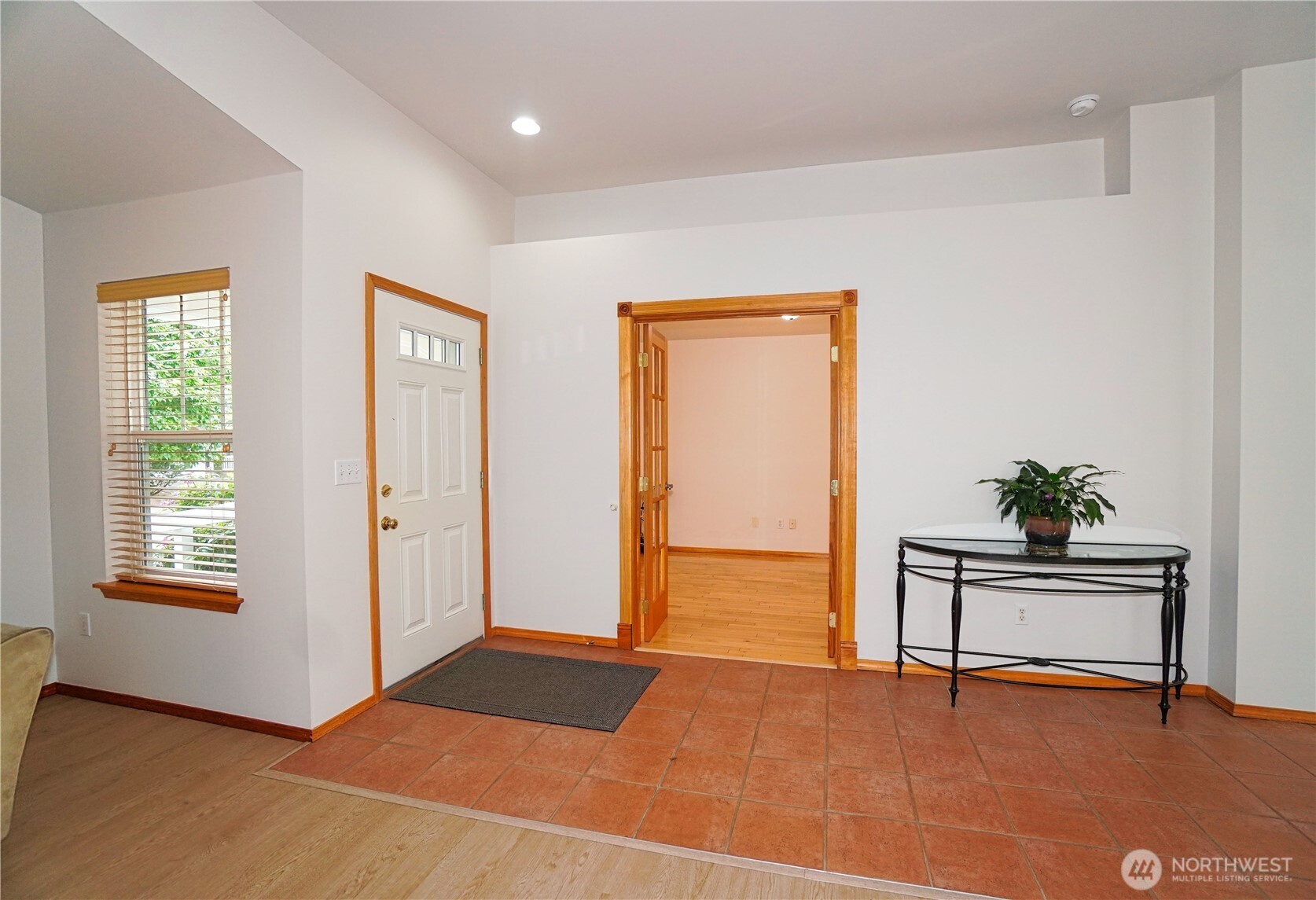 2820 V Court SE