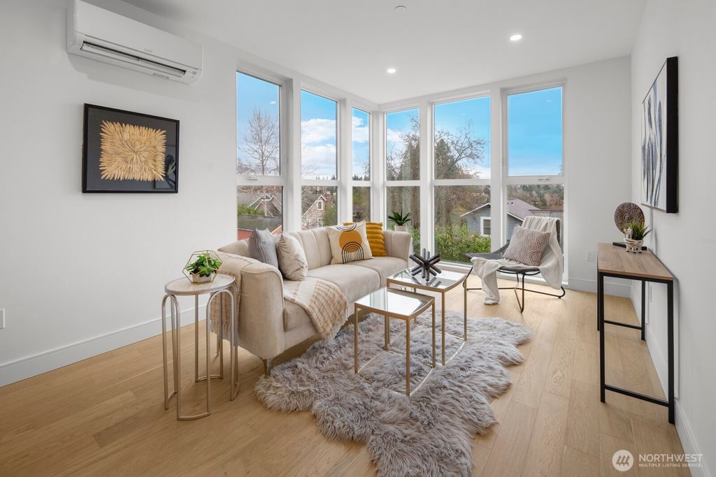 Photo of 6012 B 35th Avenue NE, Seattle, WA 98115 (MLS # 2463286)