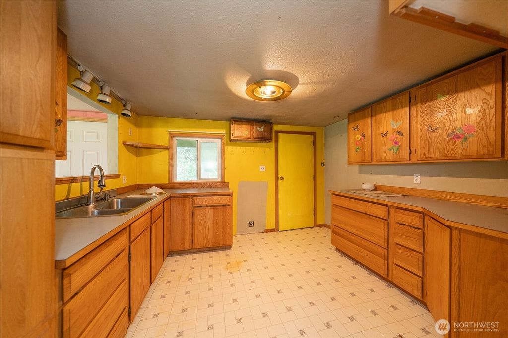 Photo of 18645 Dynamite Drive SE, Yelm, WA 98597 (MLS # 2513244)