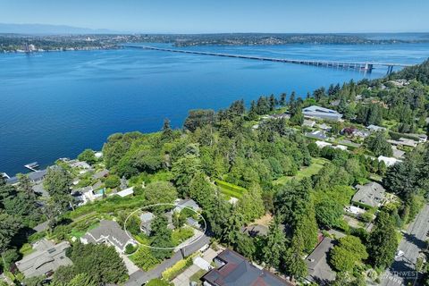 Photo of 1645 Rambling Lane, Medina, WA 98039 (MLS # 2503325)