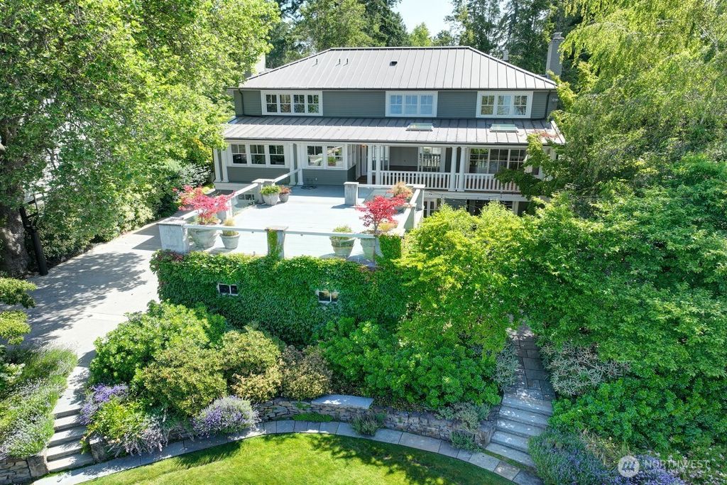 Photo of 1645 Rambling Lane, Medina, WA 98039 (MLS # 2503325)