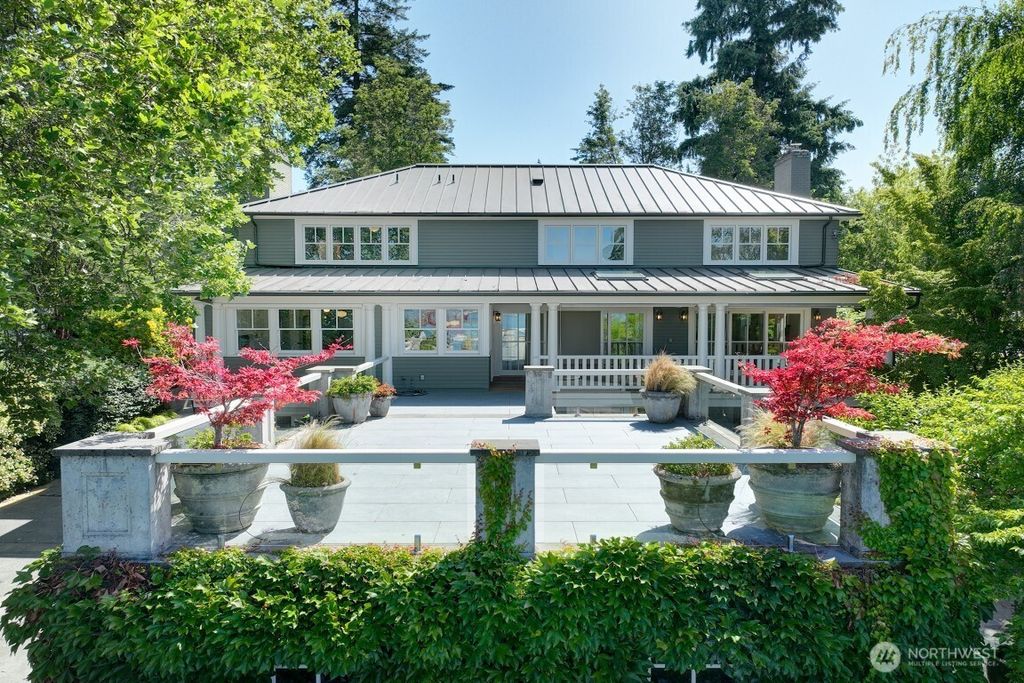 Photo of 1645 Rambling Lane, Medina, WA 98039 (MLS # 2503325)