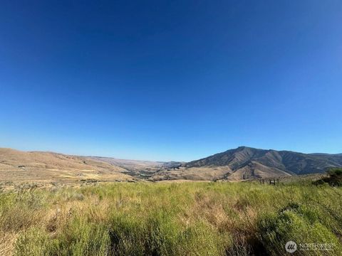Photo of 0 Curly Horse Drive, Pateros, WA 98846 (MLS # 2478018)