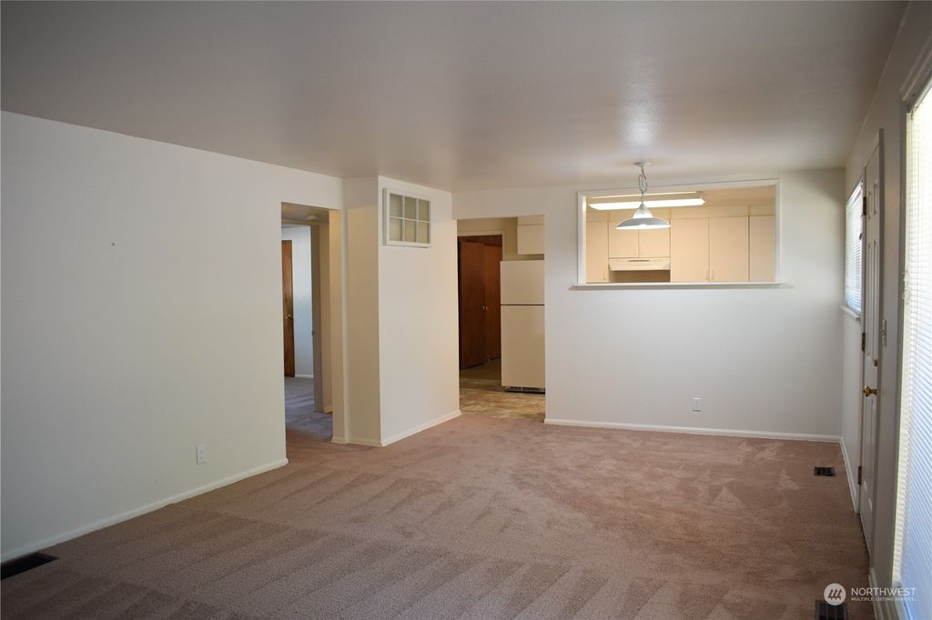 Photo of 241 NE 157th Street, Shoreline, WA 98155 (MLS # 2143002)