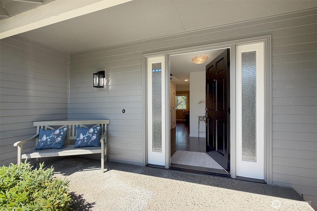 Photo of 6349 114th Avenue SE, Bellevue, WA 98006 (MLS # 2554571)