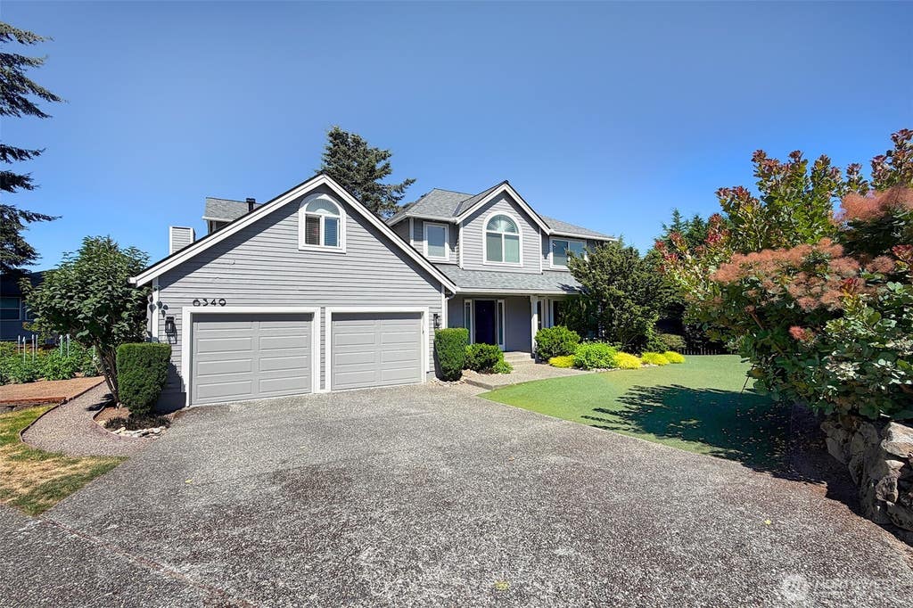 Photo of 6349 114th Avenue SE, Bellevue, WA 98006 (MLS # 2554571)