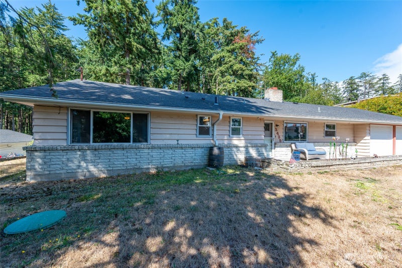 2439 Loerland Lane