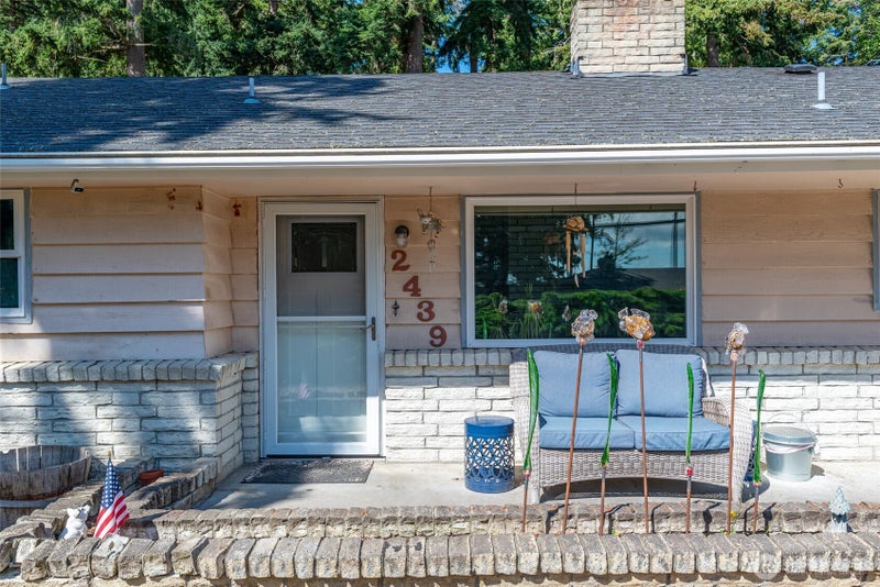 2439 Loerland Lane