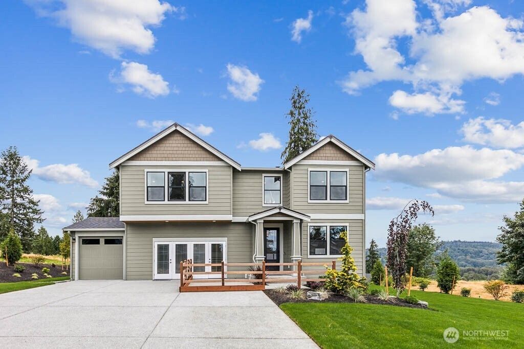 Photo of 13921 102nd Drive SE #26, Snohomish, WA 98296 (MLS # 2426148)