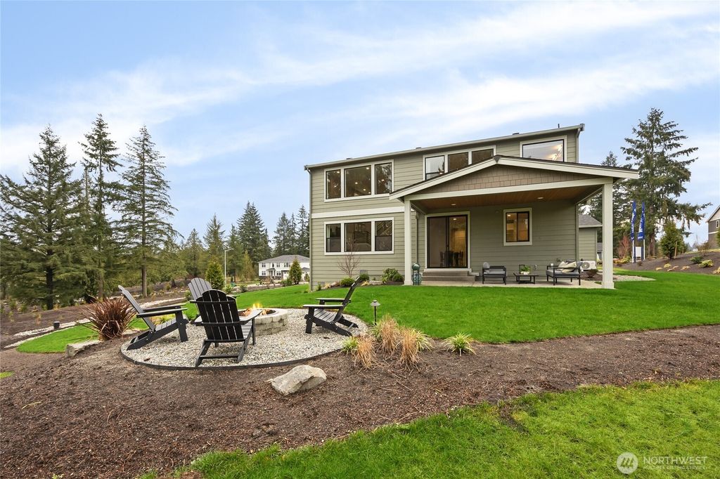 Photo of 13921 102nd Drive SE #26, Snohomish, WA 98296 (MLS # 2426148)