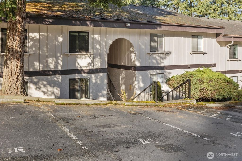 Photo of 11615 127th Lane NE #A1, Kirkland, WA 98034 (MLS # 2512675)