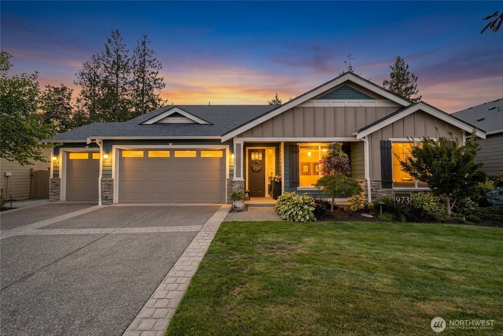 Photo of 973 Rainier Loop, Mount Vernon, WA 98274 (MLS # 2585280)