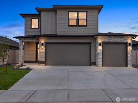 Photo of 545 S Perry Avenue, East Wenatchee, WA 98802 (MLS # 2573418)