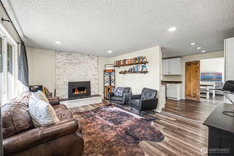 12211 109th Avenue Ct E