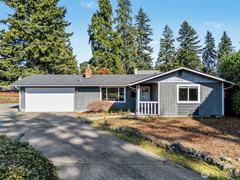 Photo of 12211 109th Avenue Ct E, Puyallup, WA 98374 (MLS # 2505237)