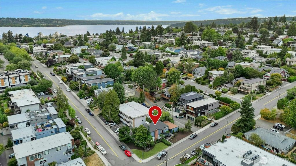 Photo of 505 3rd Street, Kirkland, WA 98033 (MLS # 2422209)