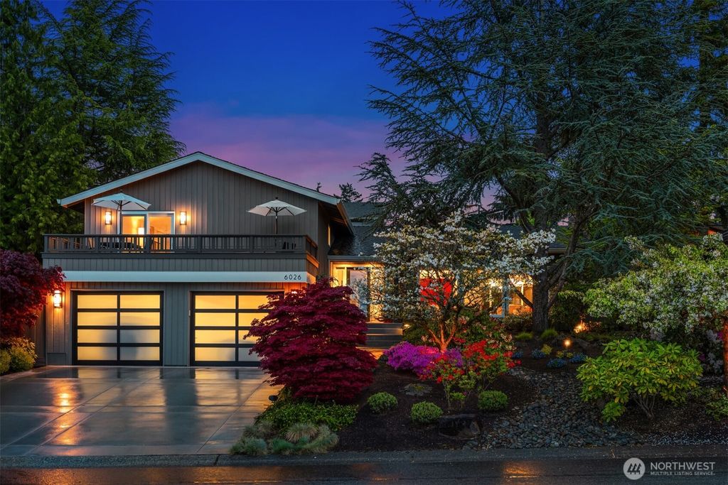 Photo of 6026 105th Avenue NE, Kirkland, WA 98033 (MLS # 2371741)