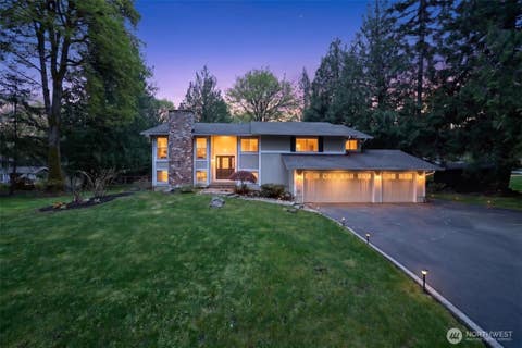 Photo of 20009 SE 20th Place, Sammamish, WA 98075 (MLS # 2568114)
