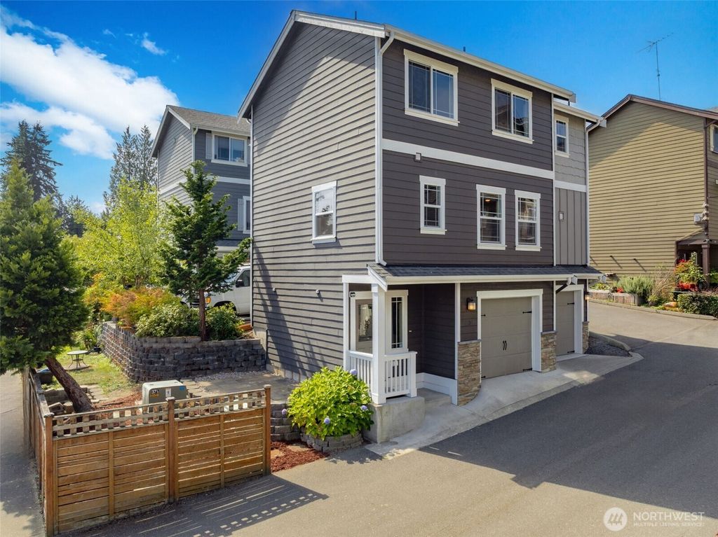 Photo of 3302 132nd Place SW, Lynnwood, WA 98087 (MLS # 2429207)