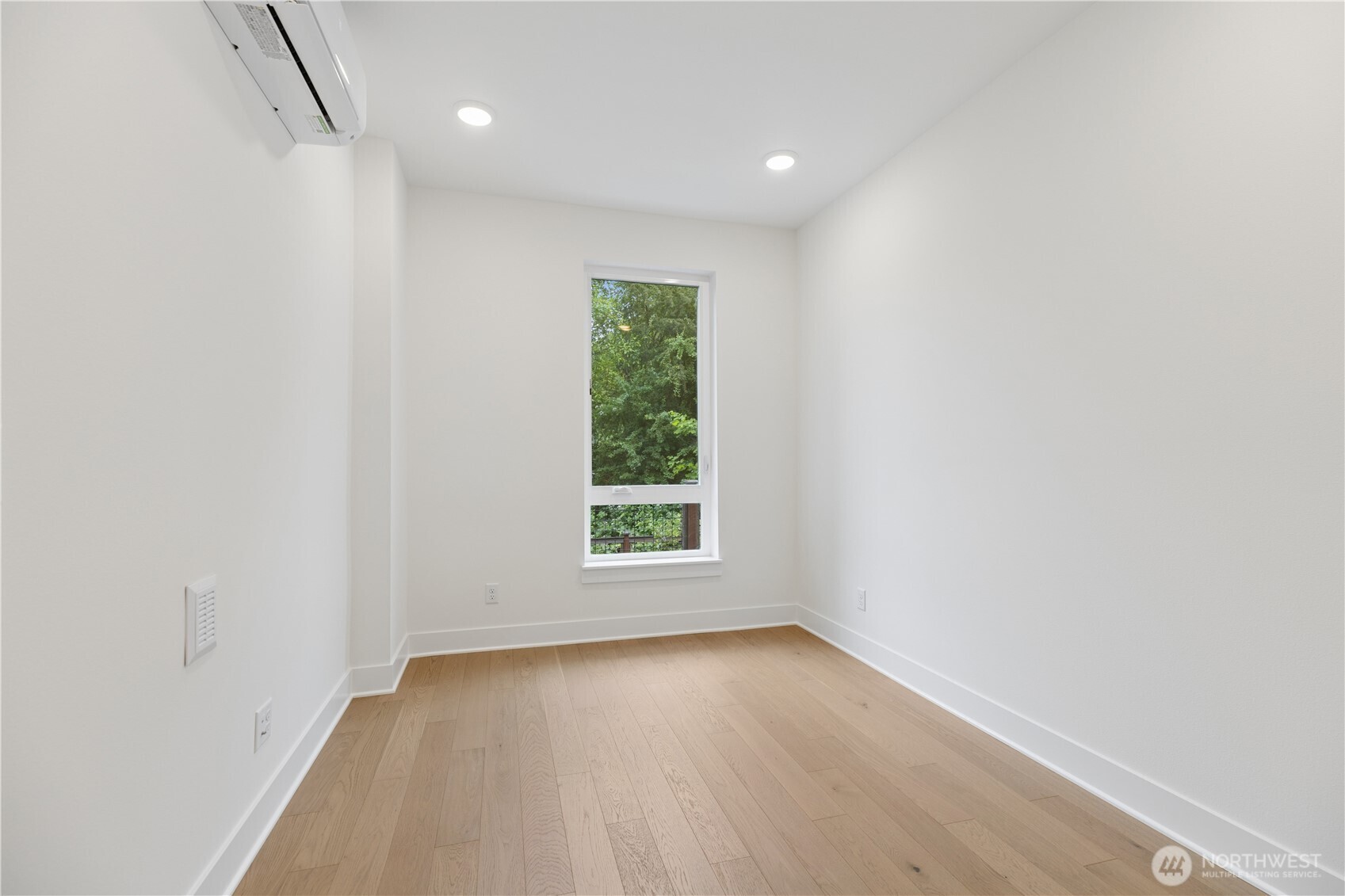 12207 137th Place NE 2602