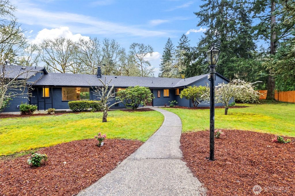 Photo of 12702 Ave DuBois SW, Lakewood, WA 98498 (MLS # 2501520)