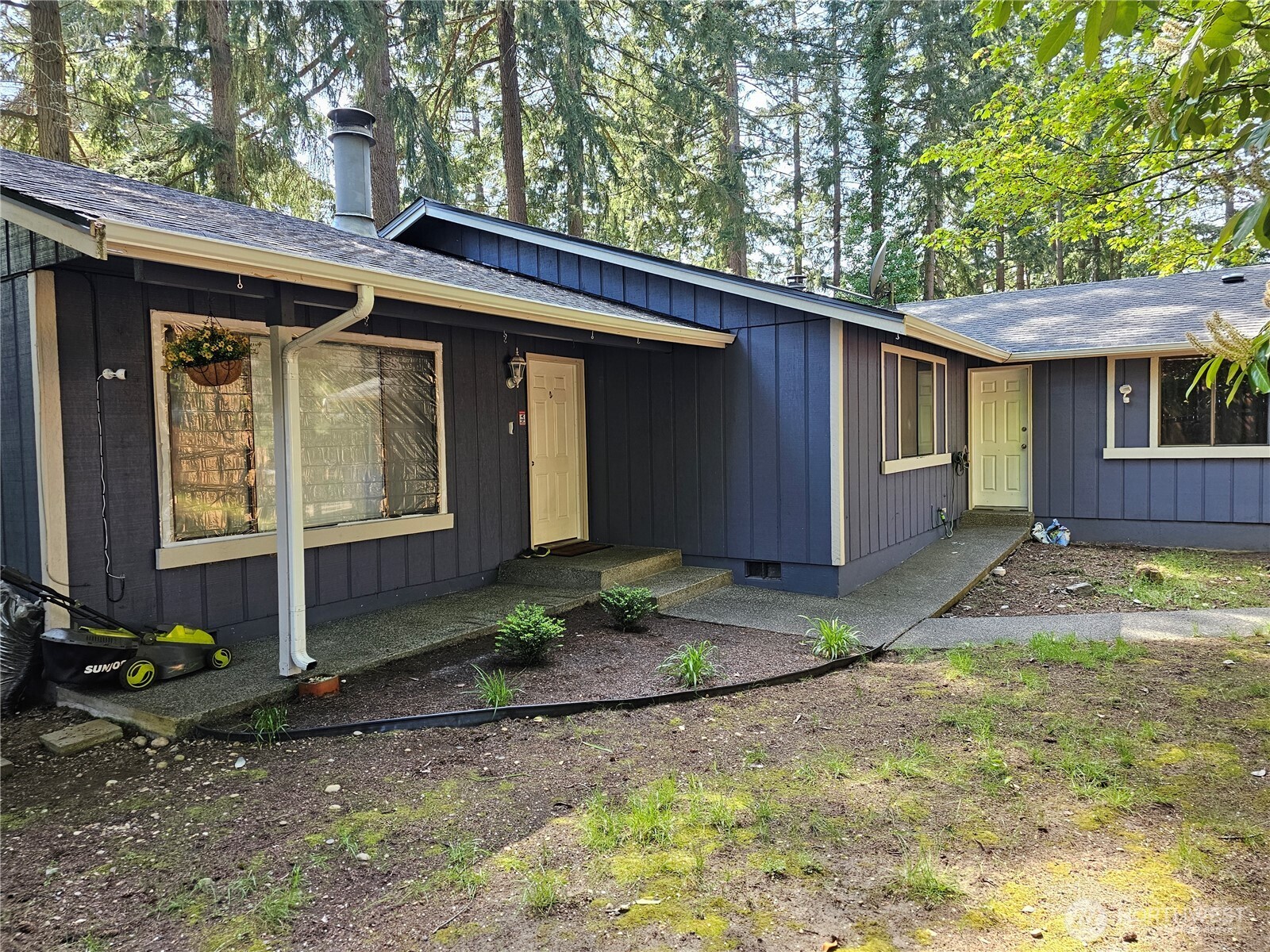 2786 Old Military Road