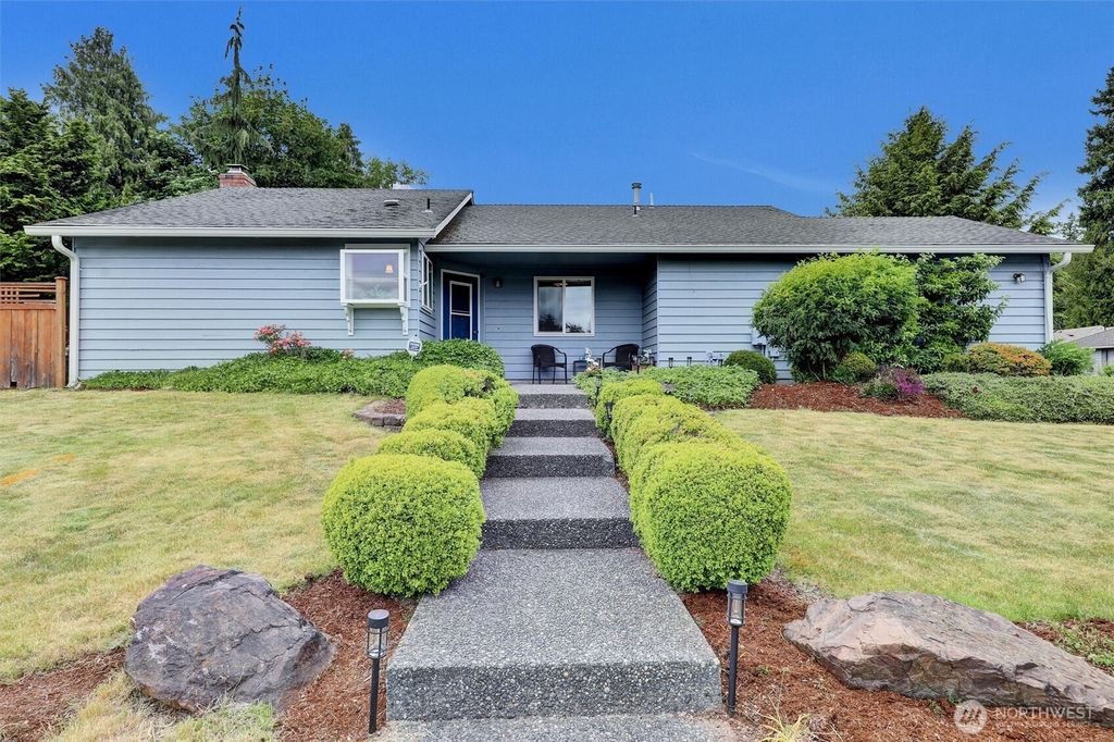 Photo of 14426 55th Avenue SE, Everett, WA 98208 (MLS # 2388493)