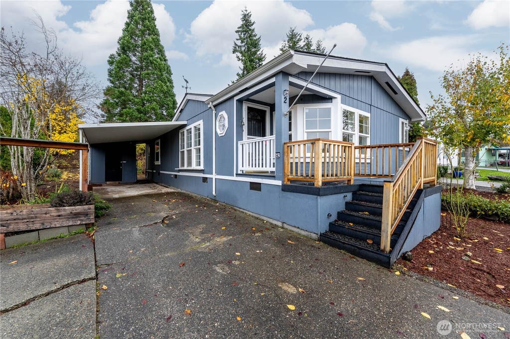 Photo of 704 87th Avenue NE #2, Lake Stevens, WA 98258 (MLS # 2553989)