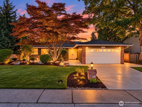 Photo of 13426 117th Avenue NE, Kirkland, WA 98034 (MLS # 2582050)