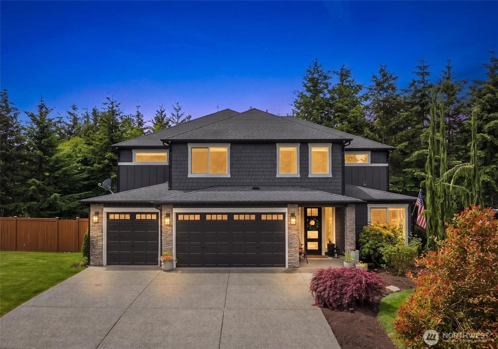 Photo of 16714 60th Drive NW, Stanwood, WA 98292 (MLS # 2582916)
