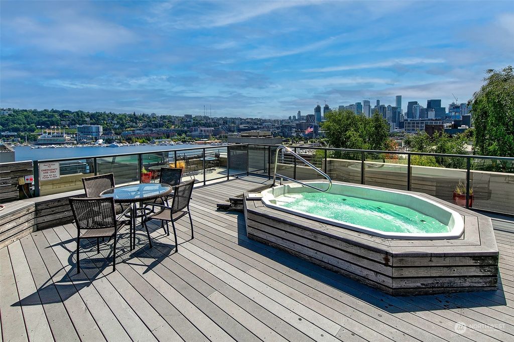 Photo of 1504 Aurora Avenue N #303, Seattle, WA 98109 (MLS # 2150530)